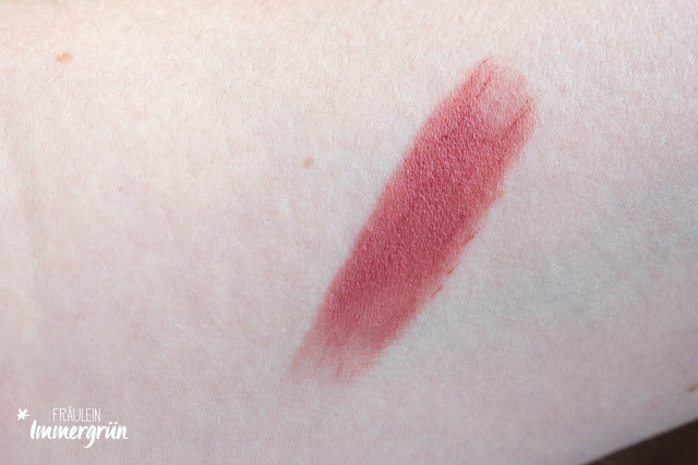 ZAO - Essence of nature Lipstick Matt 469 Nude Rose Swatches