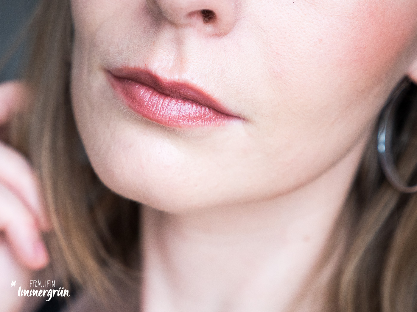 Mineral Makeup – Natürlich, vegan und für jeden Hauttyp! Tipps & Tricks rund um die Anwendung
